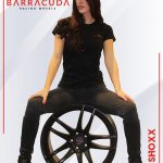 Model mit Shoxx