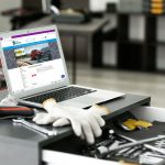 Drawer,Unit,With,Laptop,And,Tools,In,Car,Repair,Shop